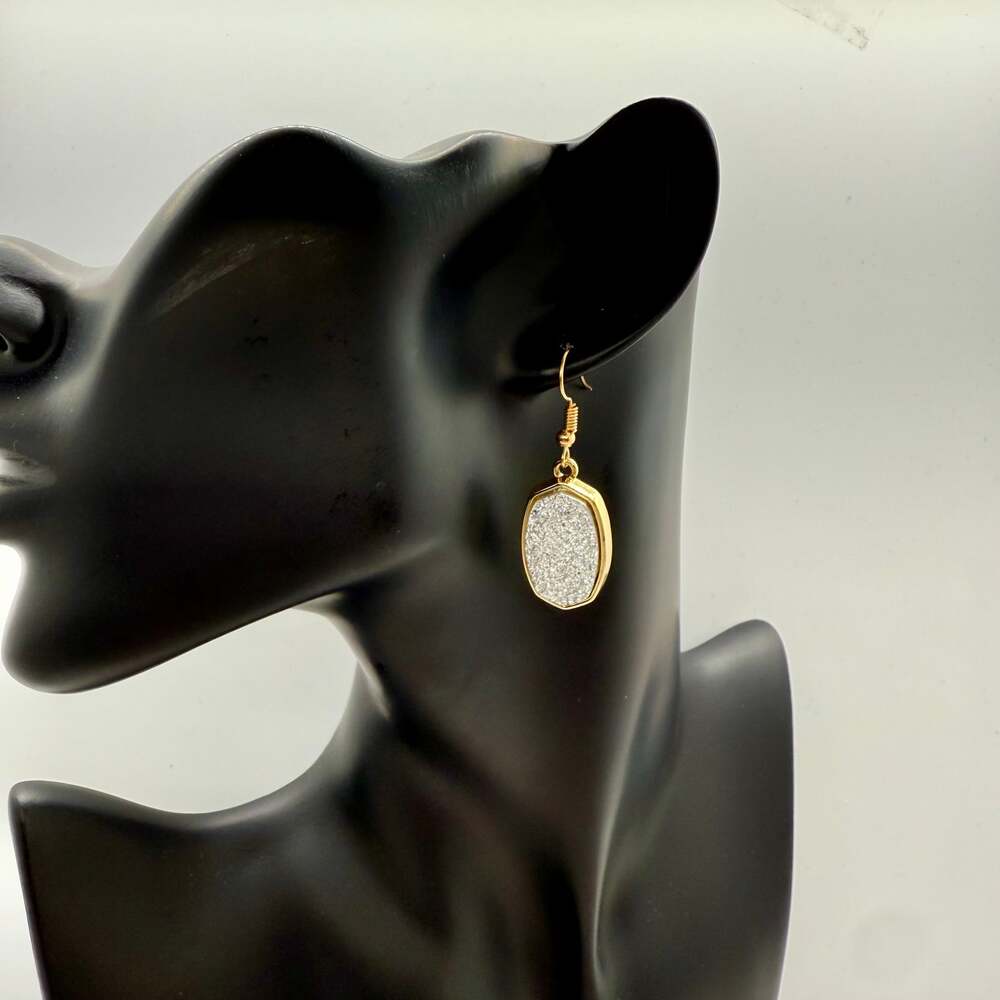 Jasmine Lane Jewelry‎ Dangle Earrings Gold Tone Faux Natural Stone NWT